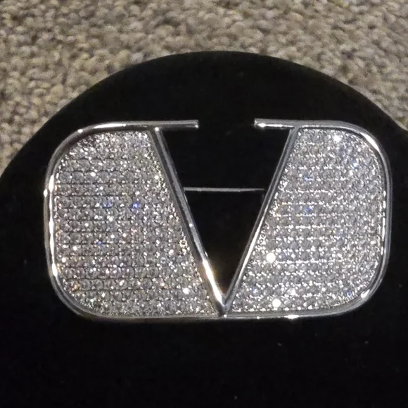 Valentino Silver Crystal V Brooch - Picture 3 of 8
